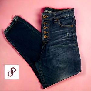 High Waisted Capri Jeans 😍